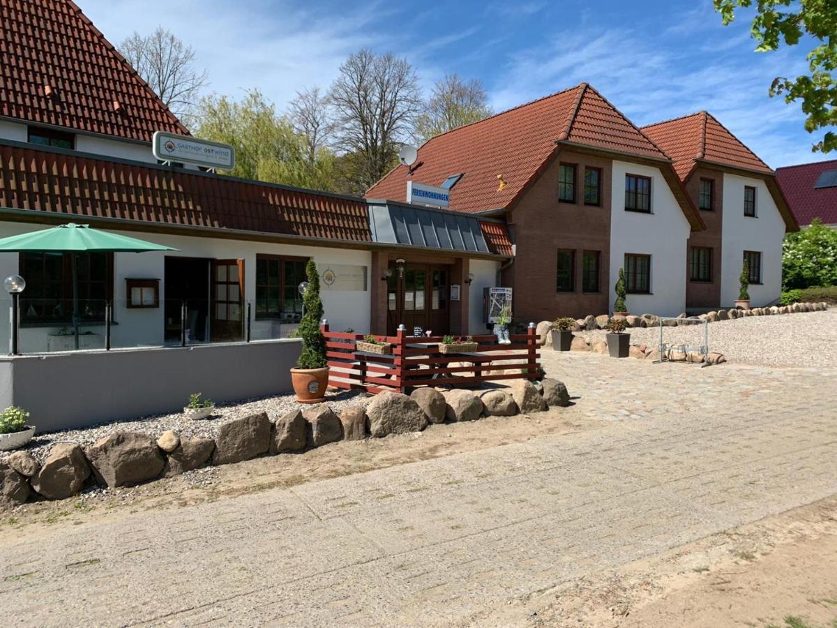 Gasthof Ostwind - ferienwohnungen&meer Steffenshagen Buitenkant foto