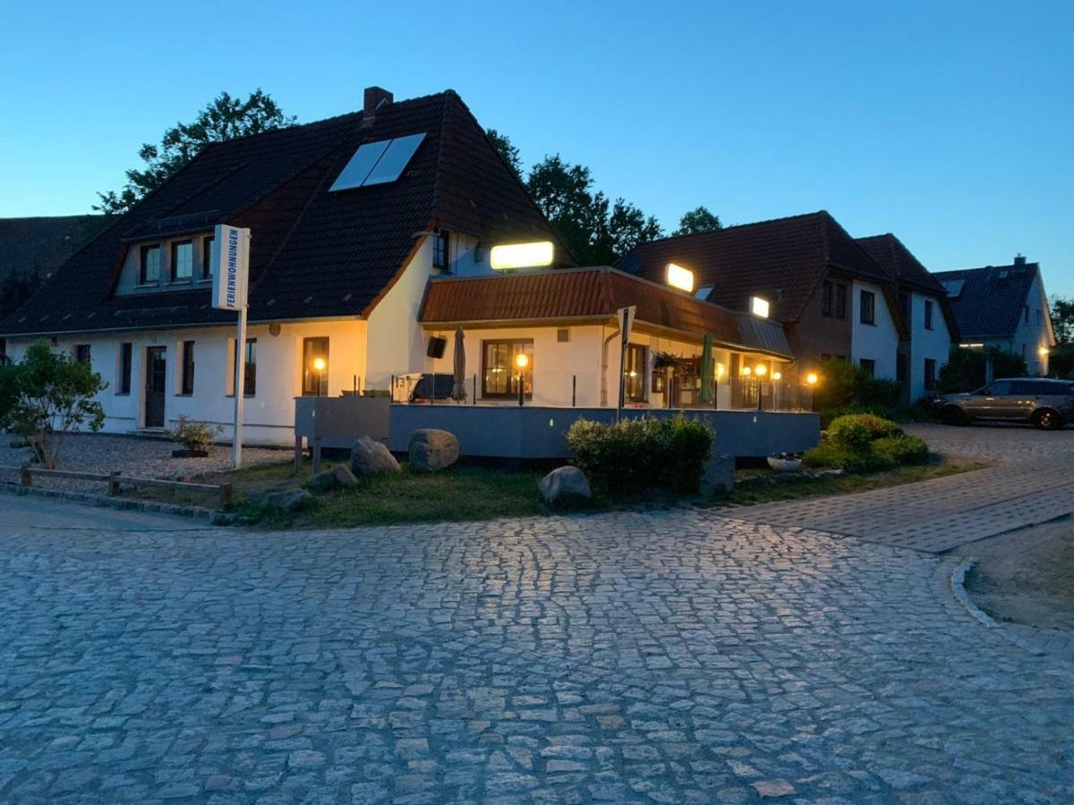 Gasthof Ostwind - ferienwohnungen&meer Steffenshagen Buitenkant foto